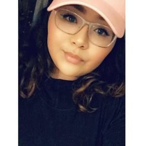 Meet your Posher, Lily